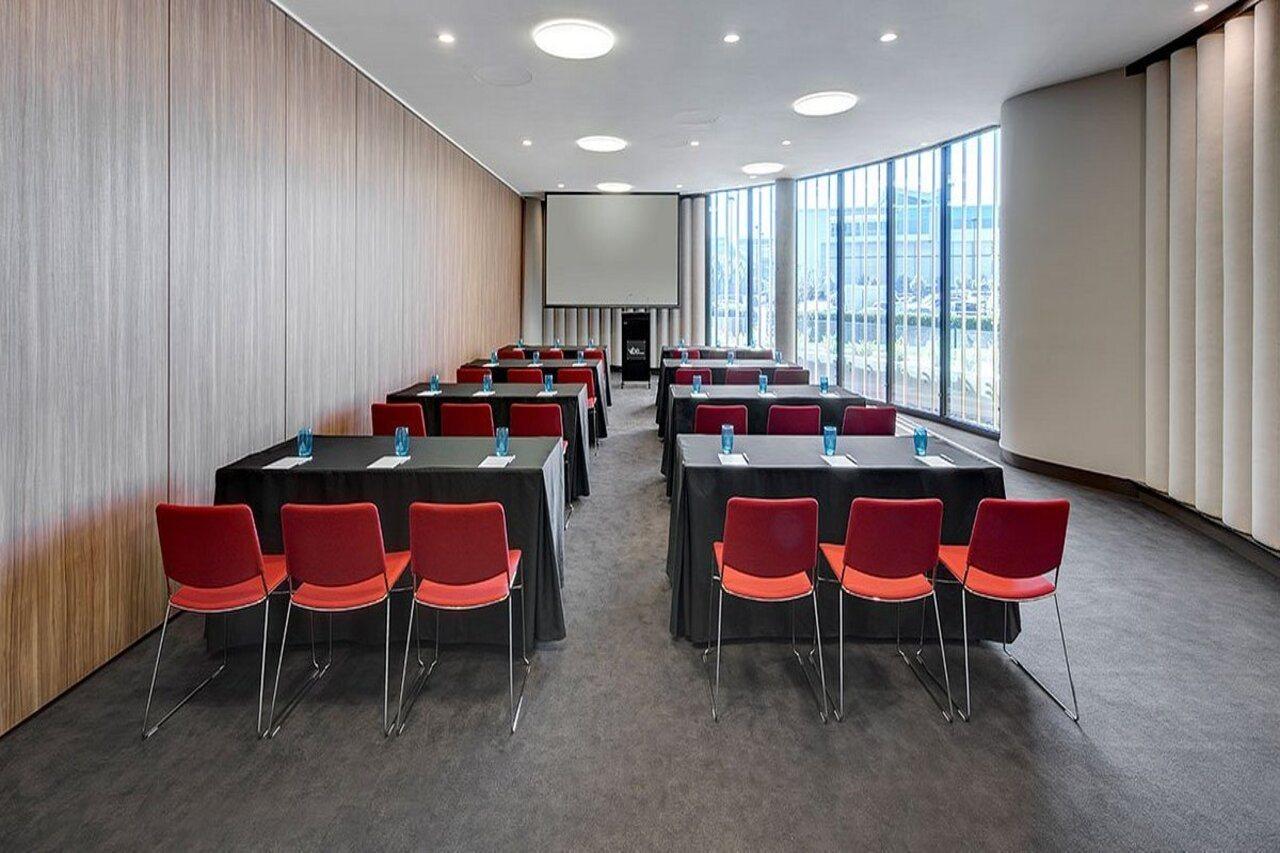 Vibe Hotel Canberra Eksteriør billede