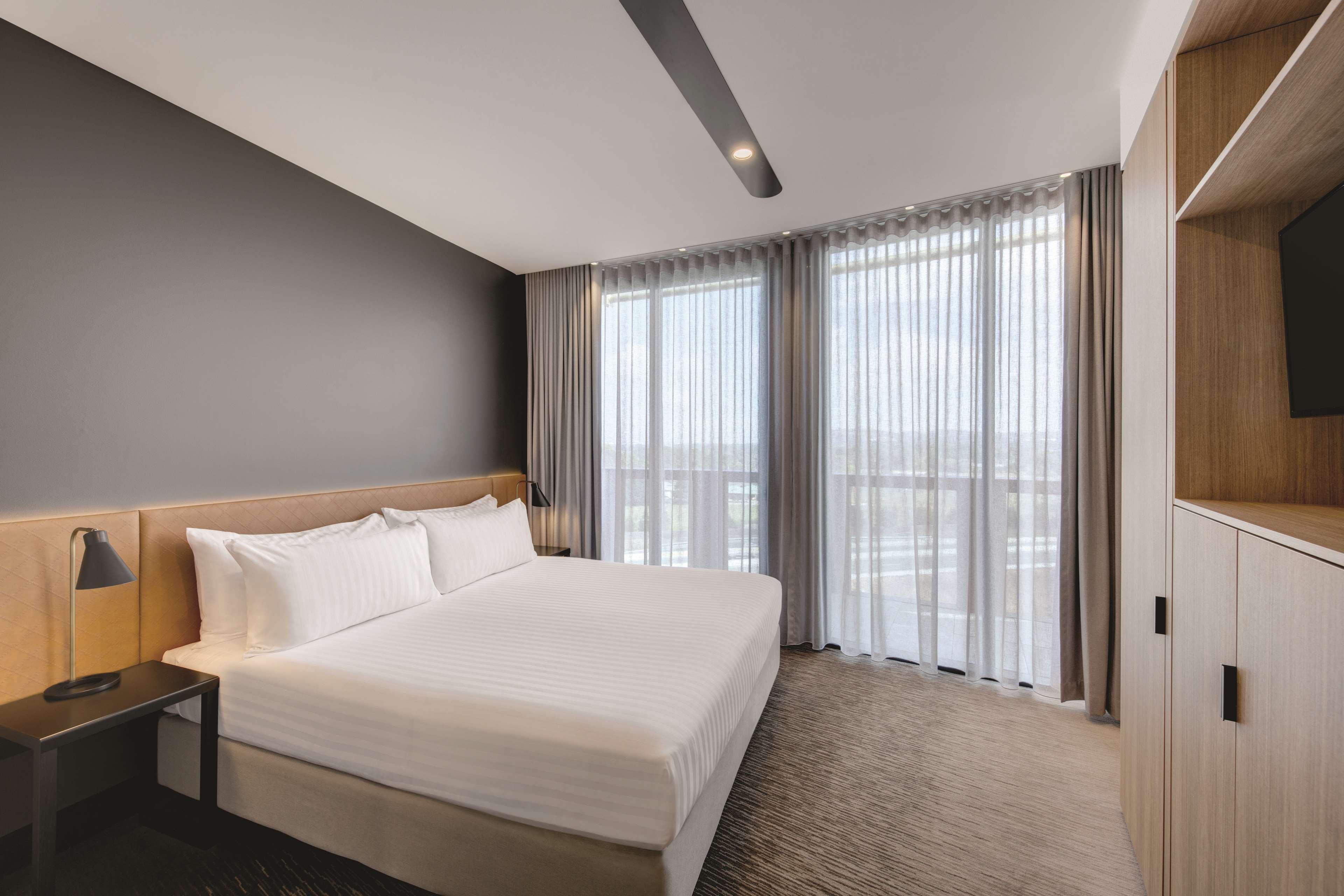 Vibe Hotel Canberra Eksteriør billede